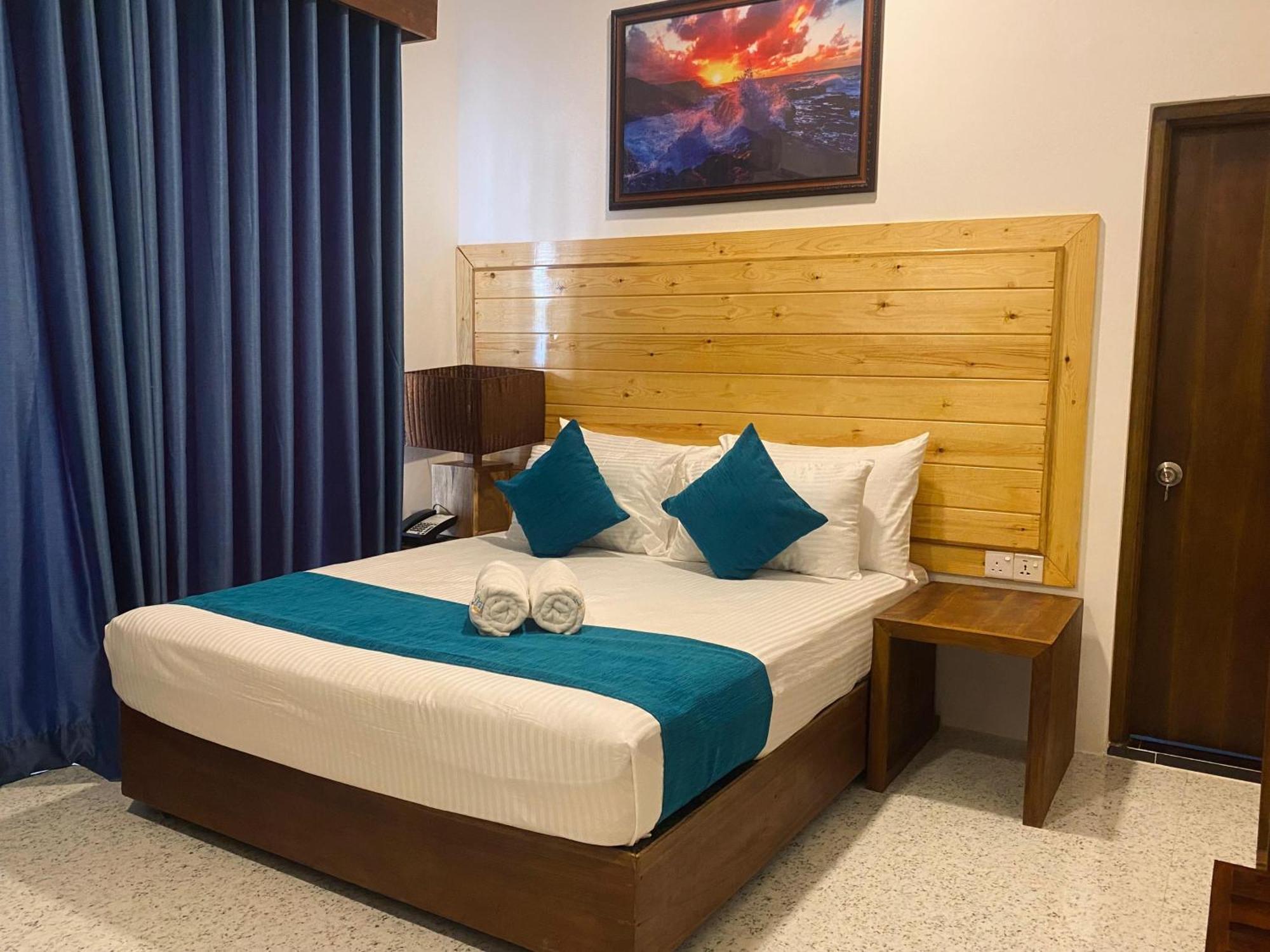 Trinco Beach Resort 트링코말리 외부 사진